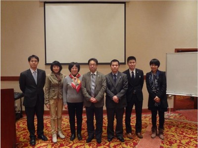 SGS、BOKEN與廣東鞋業(yè)廠商會(huì)領(lǐng)導(dǎo)合影